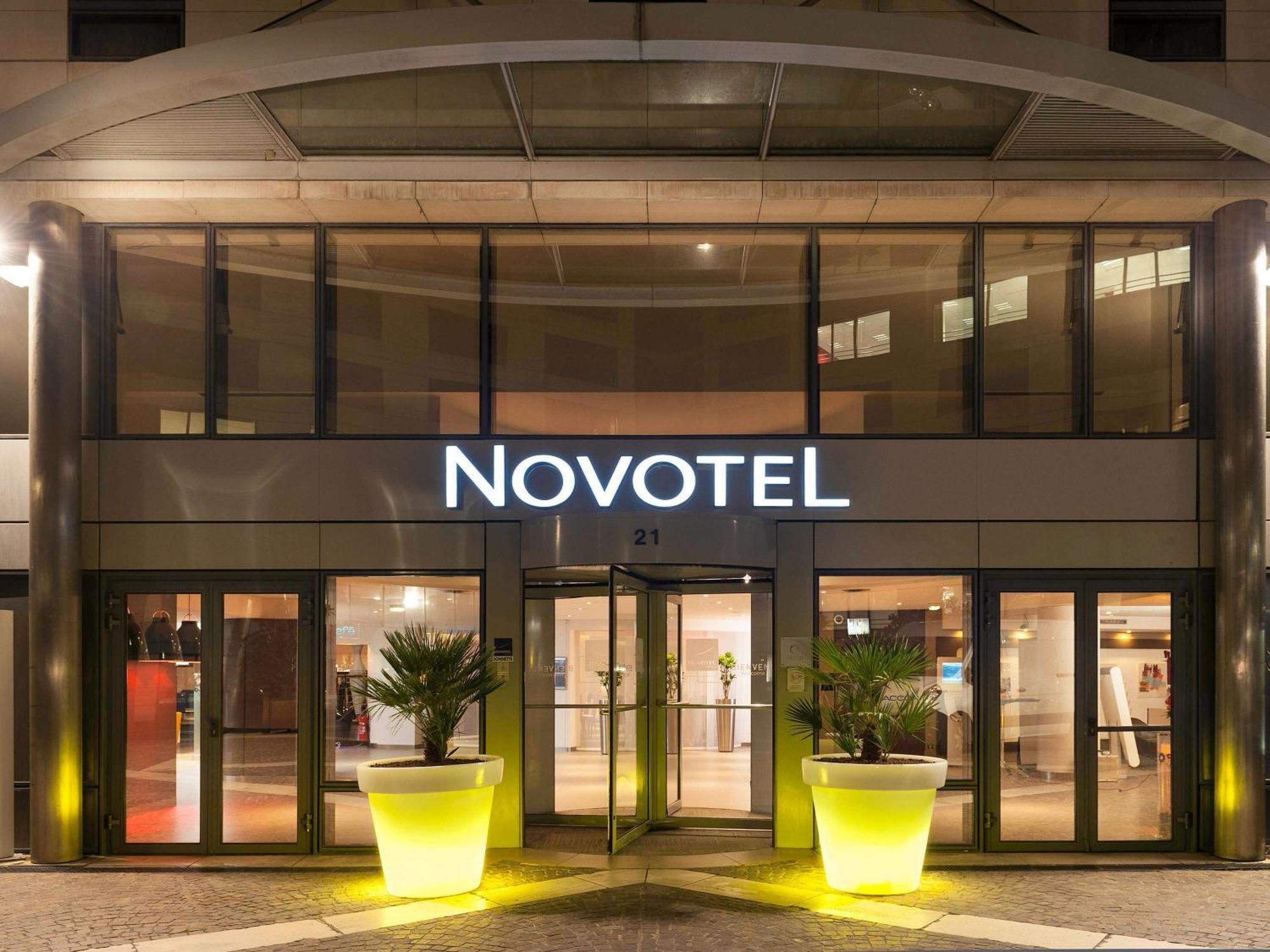 Novotel Paris Rueil Malmaison Екстериор снимка